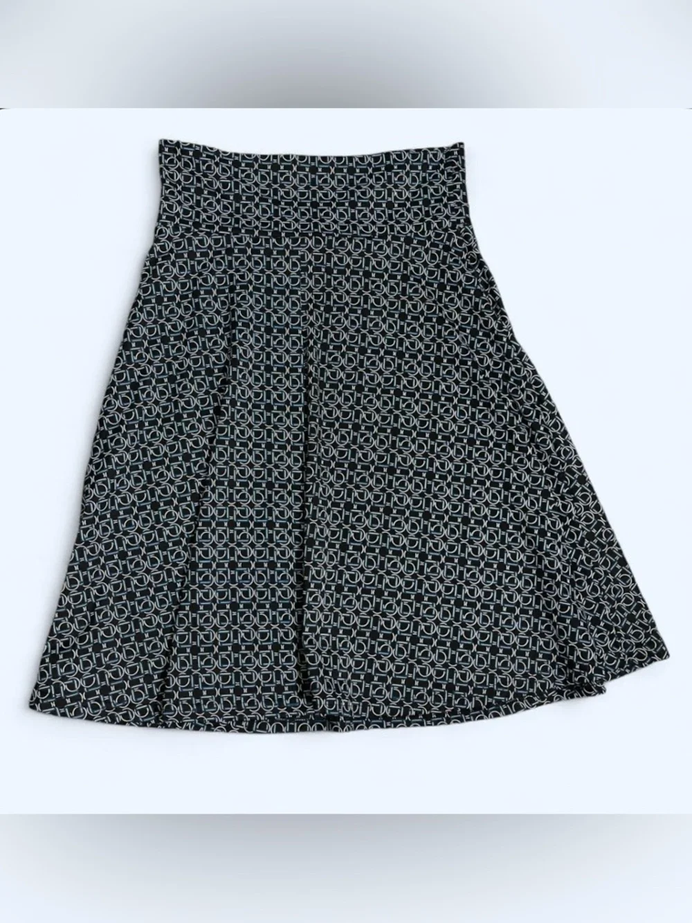 Y2K Hypnotized Skirt - Picture 3 of 8